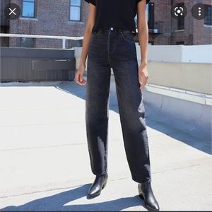 Aritzia Denim Forun Mia high rise curve jeans size 28